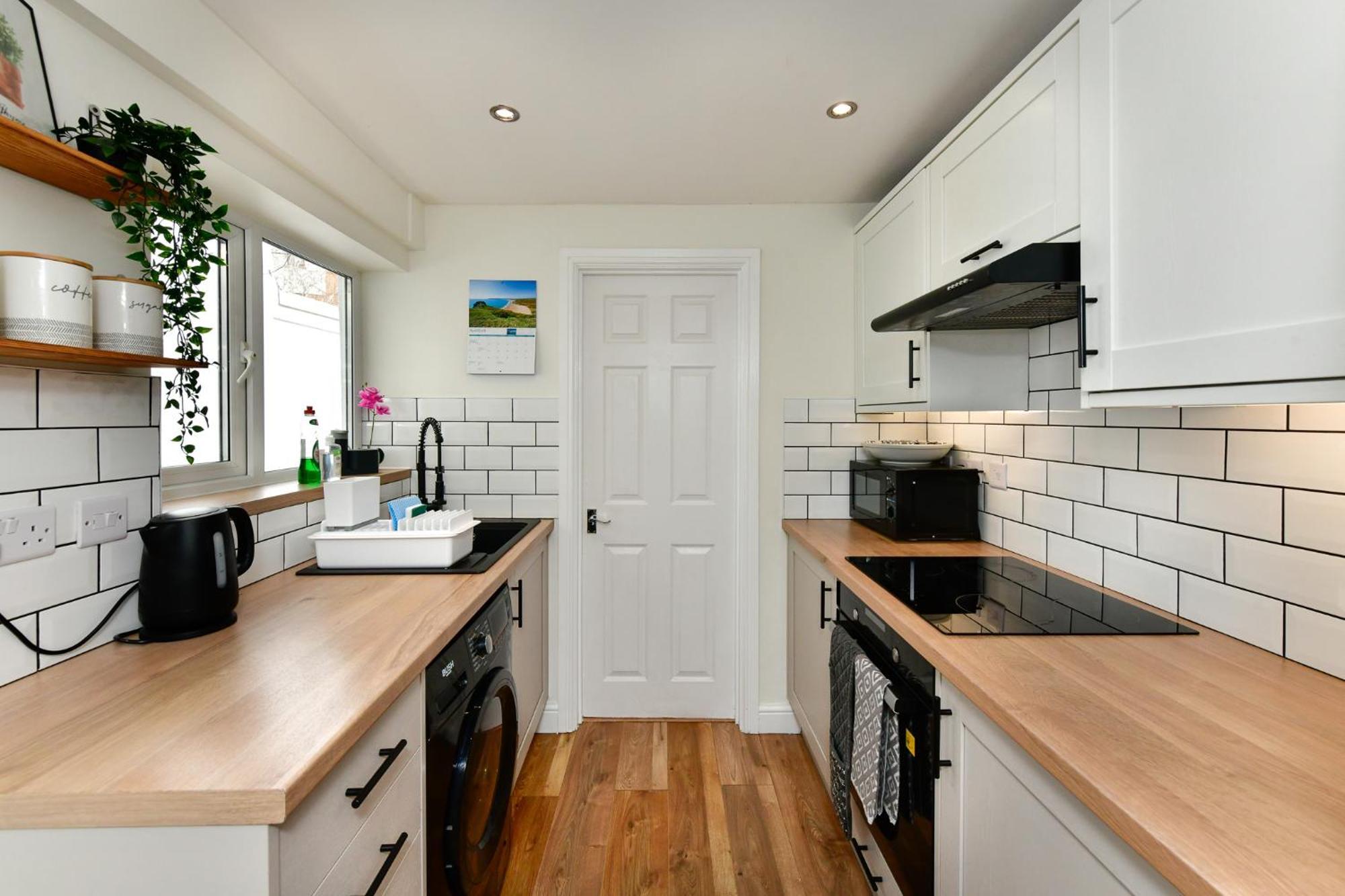 Free Parking - Heart Of The City - Superb Townhouse & Garden - Peaceful Area But Only 5Min Walk To Beach, Shops, Bars, Arena, Marina, Parks Swansea Extérieur photo