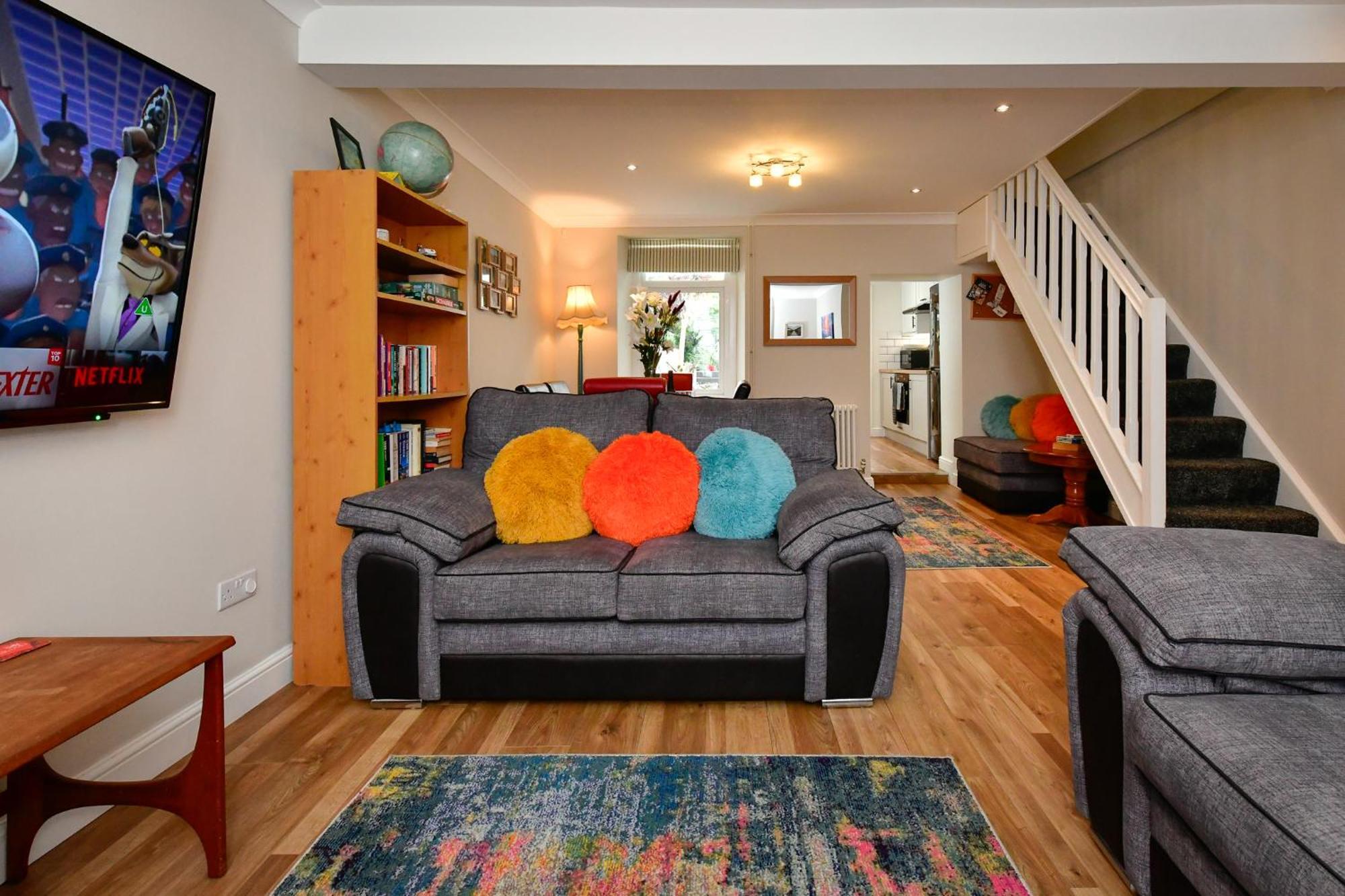 Free Parking - Heart Of The City - Superb Townhouse & Garden - Peaceful Area But Only 5Min Walk To Beach, Shops, Bars, Arena, Marina, Parks Swansea Extérieur photo