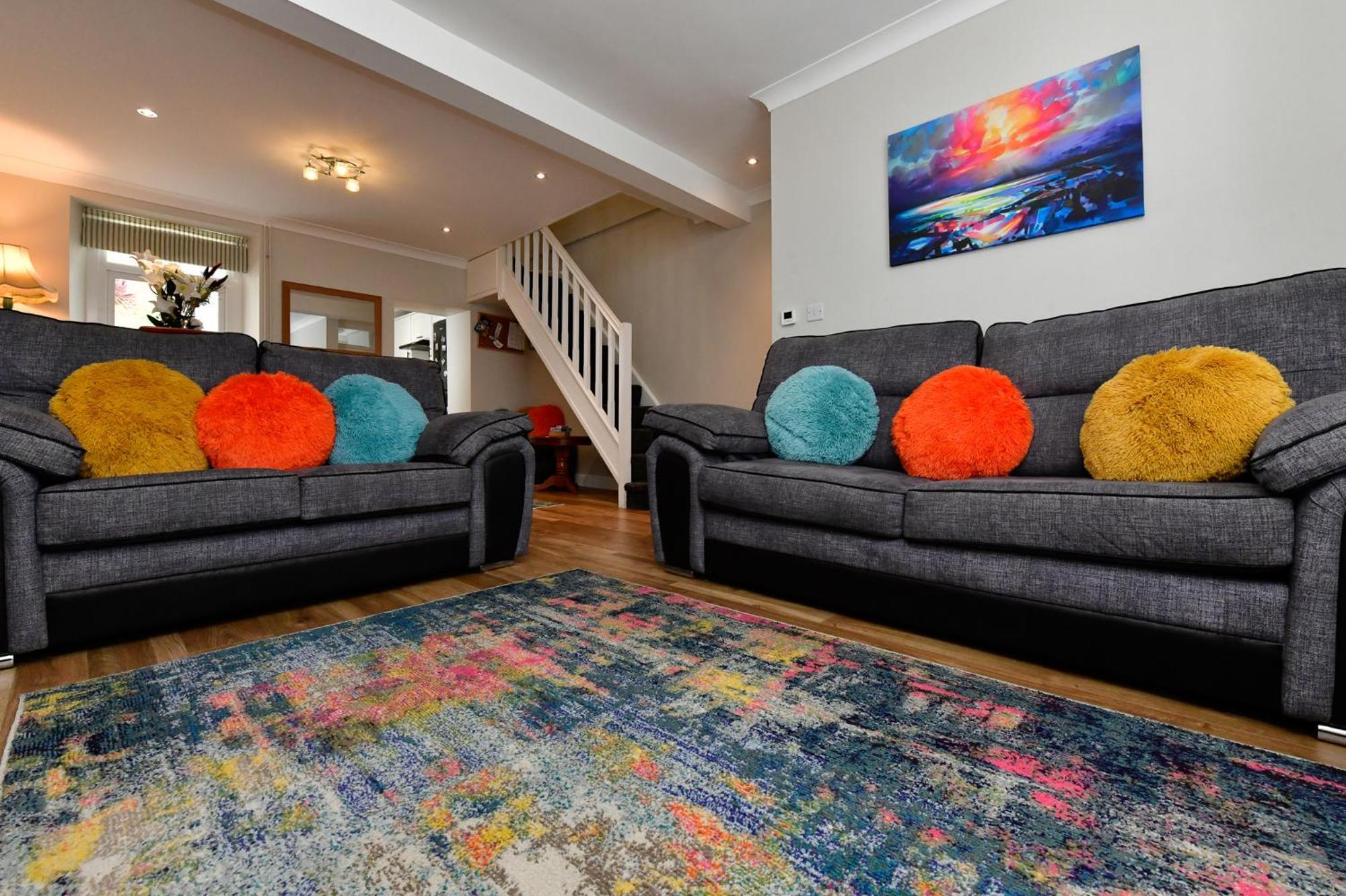 Free Parking - Heart Of The City - Superb Townhouse & Garden - Peaceful Area But Only 5Min Walk To Beach, Shops, Bars, Arena, Marina, Parks Swansea Extérieur photo